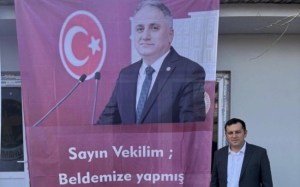 Ormanlıda Milletvekili Bozkurta pankartlı teşekkür