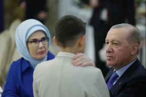Cumhurbaşkanı Erdoğan çocuklarla iftar yaptı