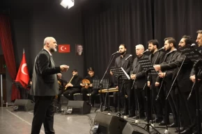 Ayasofyadan gelen ilahi nağmeler Sakaryalılarla buluştu