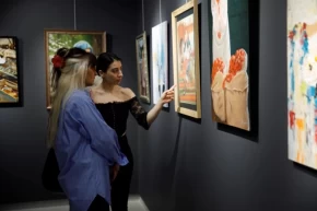 Bursada kadınların ışığı tuvalde hayat buldu