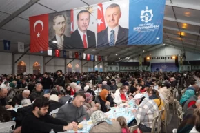 Kocaelide Ramazan Çadırında her gün binlerce kişiye iftar