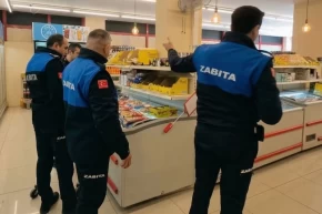 Bursa Gemlikte marketlere zabıta denetimi