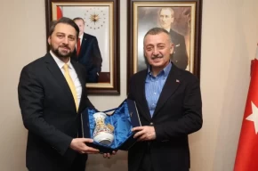 Başkan Büyükakından Halepte ziyaret trafiği