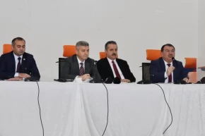 Artvin Valisi Ergün, Şavşatlı muhtarların sorunlarını dinledi