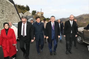 Trabzonda Başkan Genç Sürmenede çalışmaları inceledi