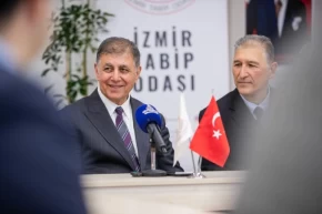 İzmirde Başkan Tugaydan sağlık emekçilerine teşekkür