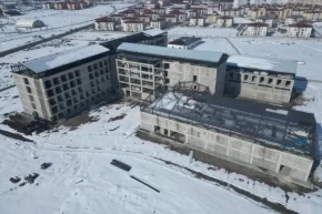 Ağrıda Kadın Doğum ve Çocuk Hastanesinde sona doğru