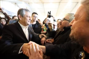 Özgür Özel orucunu Manisalılarla açtı... Bayramda da Manisa da olacak