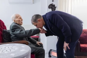 İzmirde 14 Martta ortopedinin çınarına ziyaret