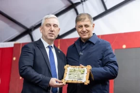 Bergamanın sofrasında doktor başkanlar buluştu