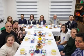 Bakırköyde Engelsiz Yaşamevinde iftar buluşması