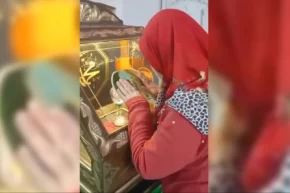 Pazaryerinde Kadir Gecesinde Sakal-ı Şerife yoğun ilgi