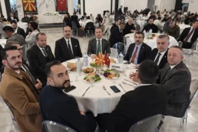Bursada Başkan Yılmaz Evlad-ı Fatihan ile kardeşlik sofrasında
