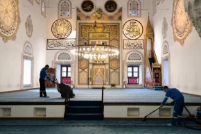 Bursa Yıldırımda camilere bayram temizliği