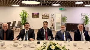 Erdemir, protokolü iftar sofrasında buluşturdu