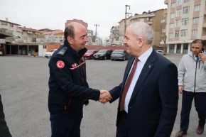 Kocaeli Gebzede bayram öncesi kamu personeline ziyaret