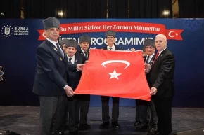 Bursada şehit aileleri ve gaziler Büyükşehirin kardeşlik sofrasında buluştu