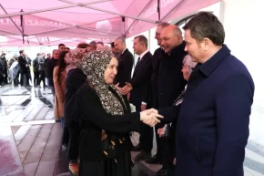 Bursa Osmangazide Başkan Aydın personeliyle tek tek bayramlaştı