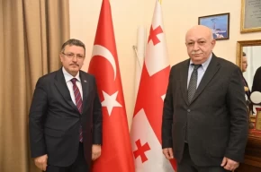 Trabzonda Başkan Gençten Gürcistan Başkonsolosluğuna taziye ziyareti
