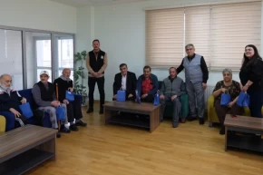 Belediye yaşlıları bayramda unutmadı