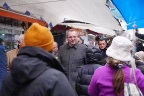 Ayvalıkta esnaf ve vatandaşlarla bayram buluşması