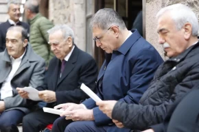 İzmirde eski başkan Kocaoğludan Meslek Fabrikası desteği