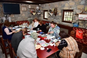 Bursa Osmangazide minyatür sanatı kadınlarla hayat buluyor