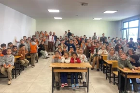 Malatyada Şehir Tiyatro ekibi öğrencilerle buluştu