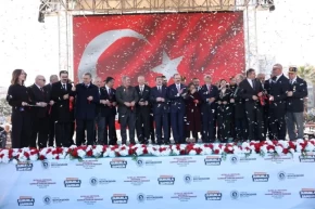 Astorya, İstiklal Meydanı ve Tanıtım Merkezi açıldı