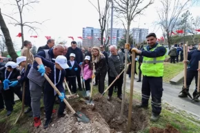 İstanbul Bakırköyde minik eller can verdi