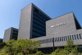 Uluslararası Baybaşin suç örgütüne darbe Kaçakçılık gelirlerine el konuldu