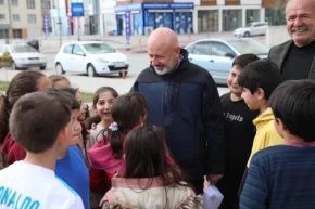 Kayseri Kocasinanda toprakla büyüyen çocuklar mutlu