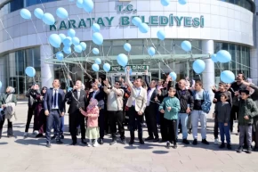 Konya Karatayda mavi balonlar gökyüzüne bırakıldı
