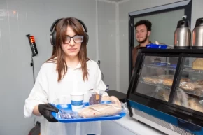 Bursada otizm farkındalığı için empati çalışması