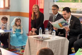Okuyan Şehir Ağrı projesinde anaokulunda masal okudular