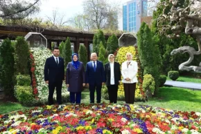 AK Parti Kadın Kollarından Kayseriye özel övgü