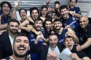 Kütahya Belediyespor çeyrek finale galibiyetle başladı