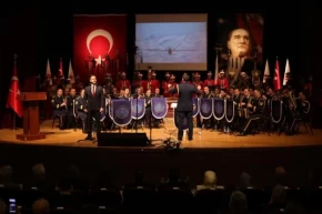 Kütahyada İstiklale giden yolda Türkiye şehitlerini anıldı