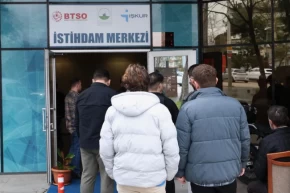 Bursa Osmangazide vatandaşlar istihdam buluşmalarıyla iş sahibi oluyor