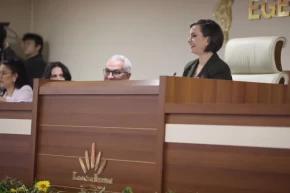 Başkan Kınaydan Karabağlar Meclsinde demokrasi, sorumluluk ve emek vurgusu