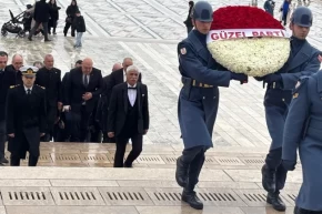 Romanlar ATAnın huzurunda