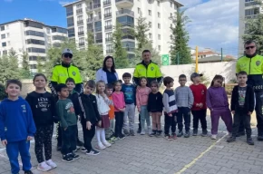 Edirneli miniklerden polislere büyük ilgi