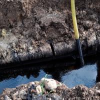 İçme suyuna ham petrol karıştı.