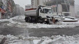 Kdz.Ereğli Belediyesi sahada karla mücadele ediyor