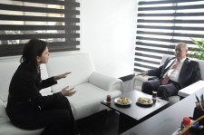 Sanki biraz geç kalmadık mı..